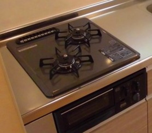 キッチン　コンロ設置済み