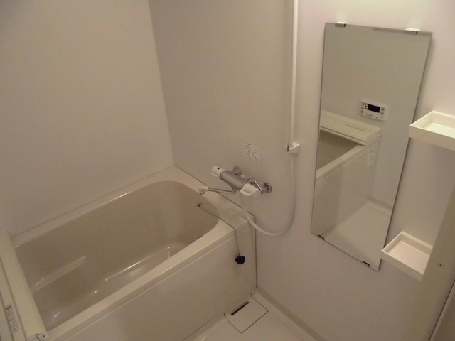 バス・シャワールーム　バスルーム