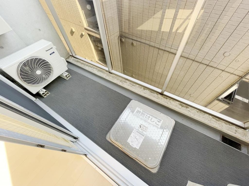 バルコニー　バルコニー