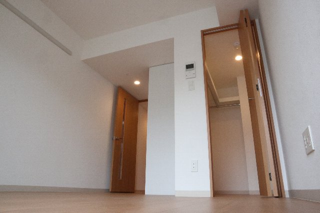 その他　きれいな洋室です