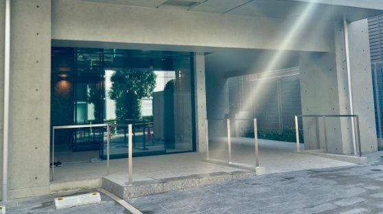 エントランス　毎日通るエントランス♪