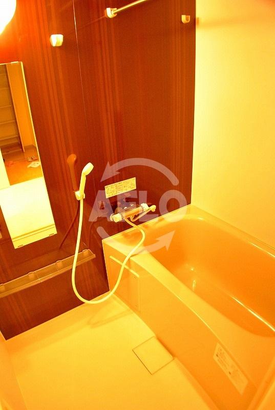 バス・シャワールーム　SunSunなんば弐番館　ひろびろバスルーム