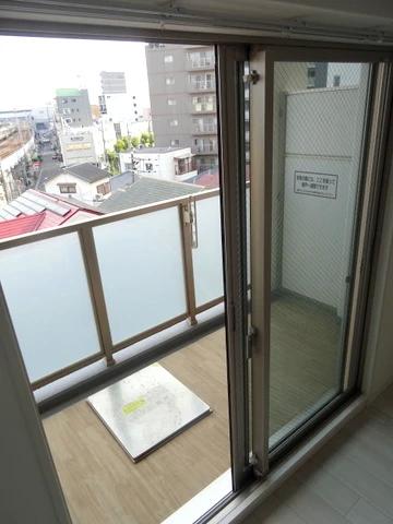 バルコニー　バルコニー付き