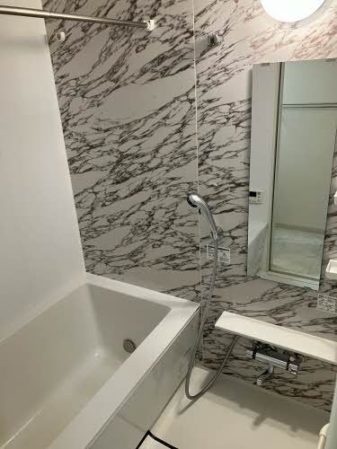 バス・シャワールーム　浴室