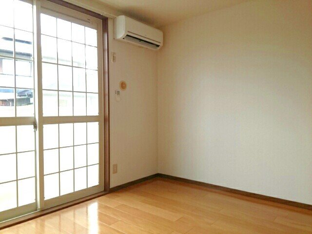 居室・リビング　きれいな内装です