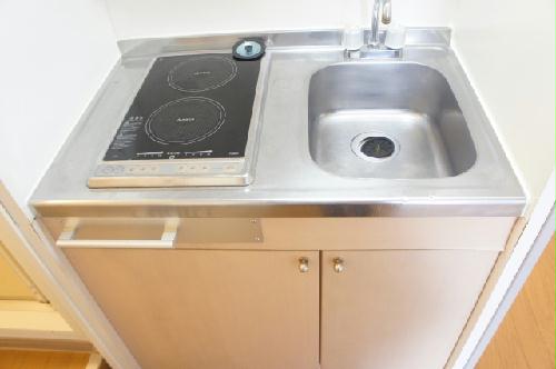 キッチン　使い勝手の良い２口電気コンロ付でお料理が楽しめます♪
