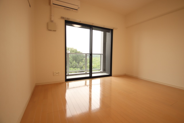 居室・リビング　※別室の参考写真の為、現況優先です。