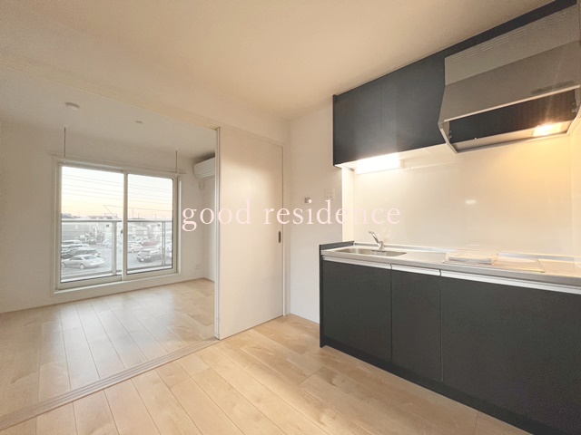 居室・リビング　【カップル、新婚さんにも人気♪】オススメ物件です！