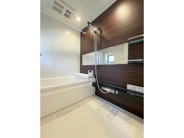 バス・シャワールーム　※反転タイプになります