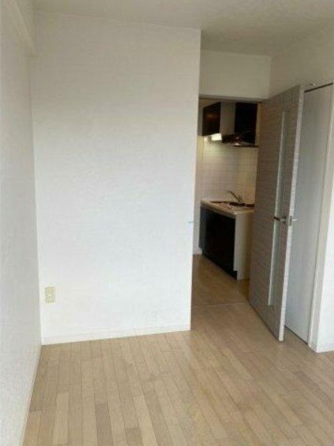 居室・リビング　室内