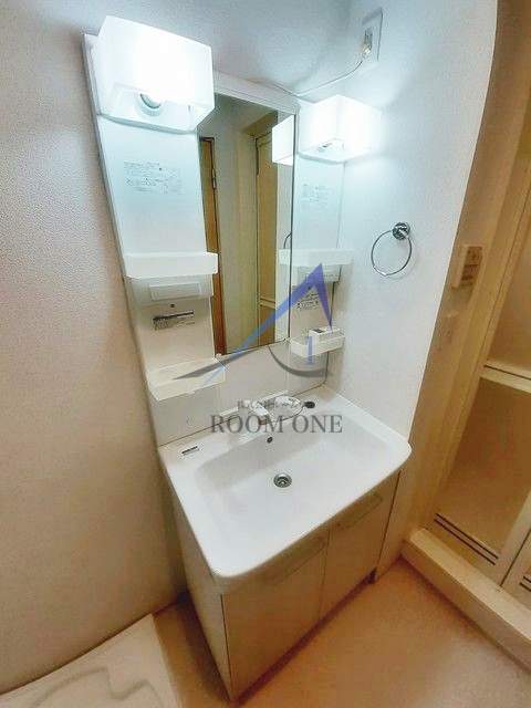 洗面設備　洗面台です。