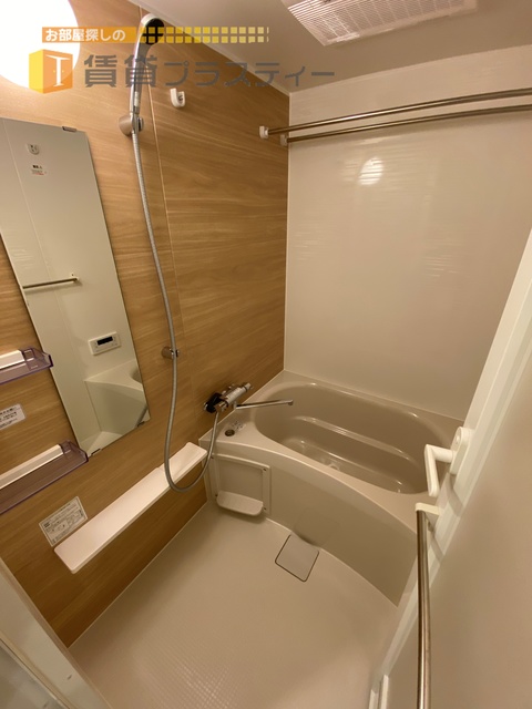 バス・シャワールーム　浴室乾燥機付き