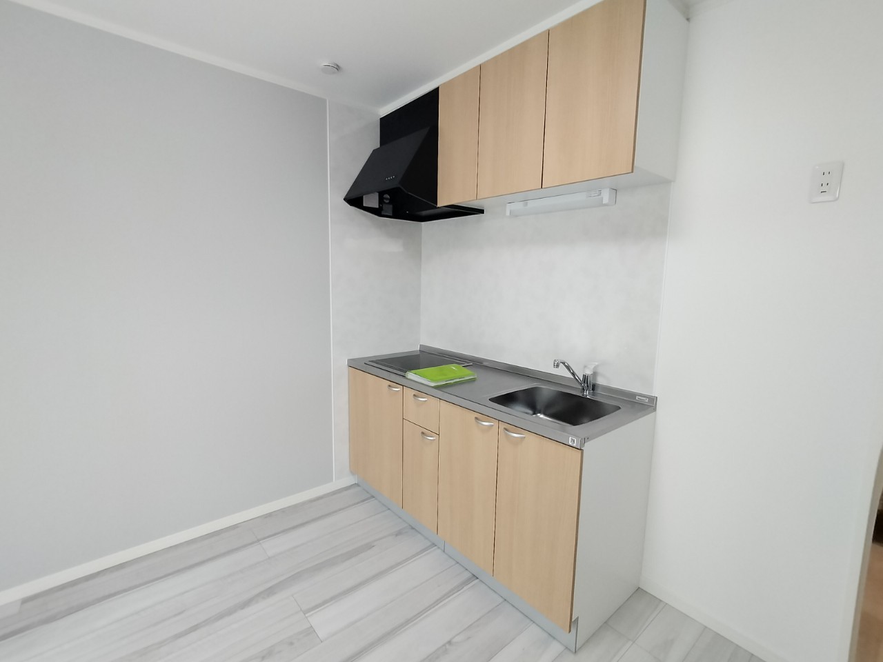 キッチン　同物件内別号室の写真です