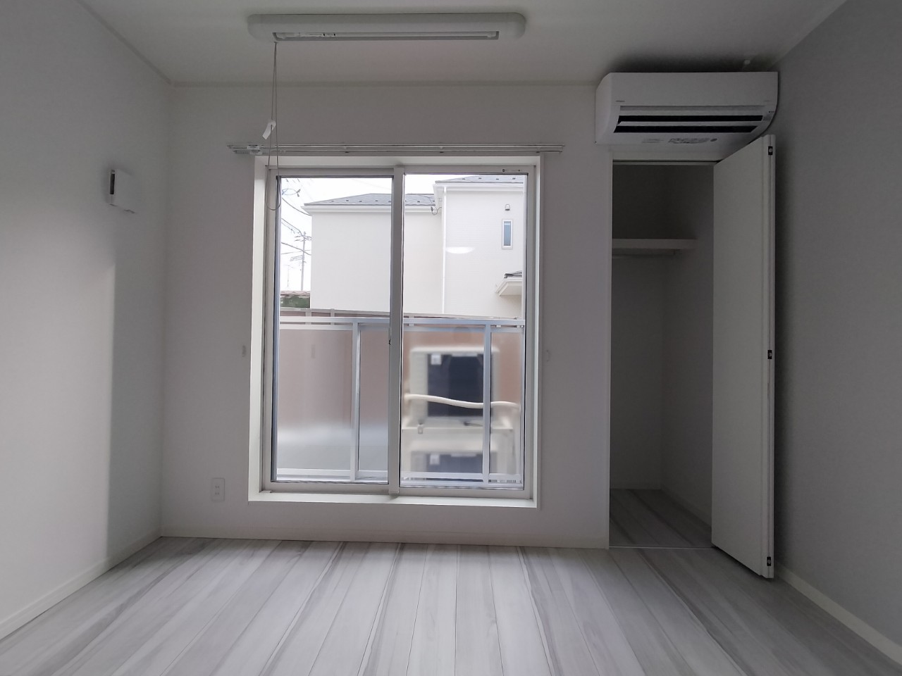 収納　同物件内別号室の写真です