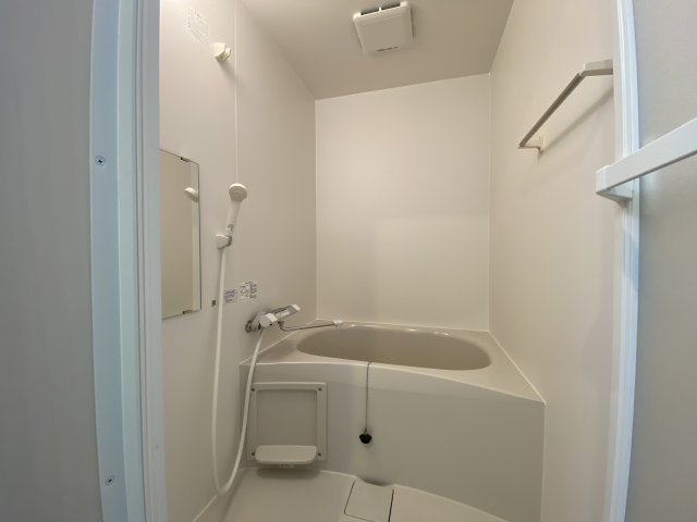 バス・シャワールーム　お風呂です
