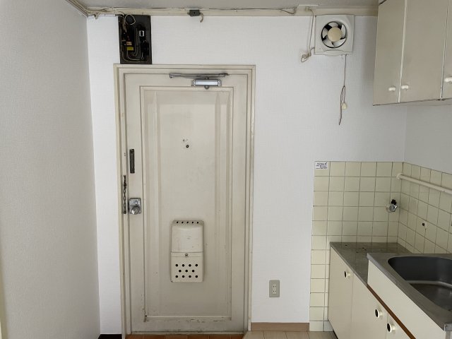 玄関　同じ間取りの別の部屋写真です