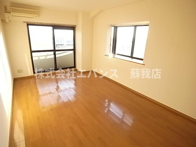 居室・リビング　ゆったり過ごせるリビングです