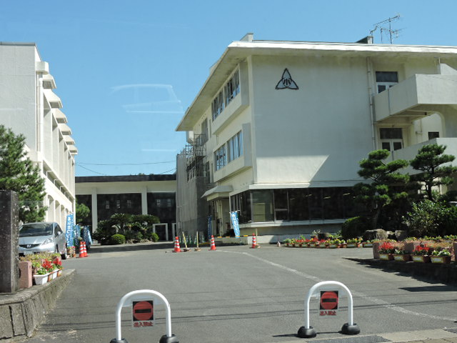 小学校　長崎市立村松小学校（小学校）まで456m