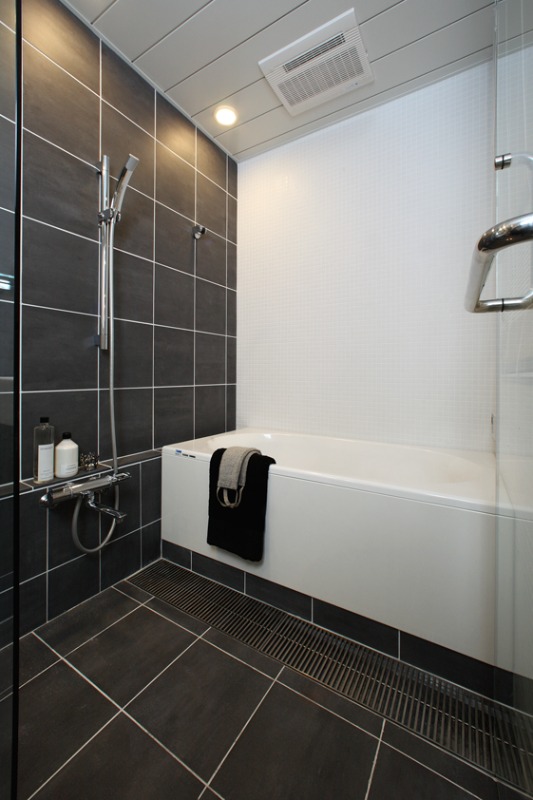 バス・シャワールーム　室内参考写真（C1タイプ・モデルルーム）