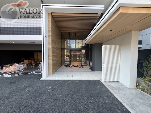 エントランス　駐車場