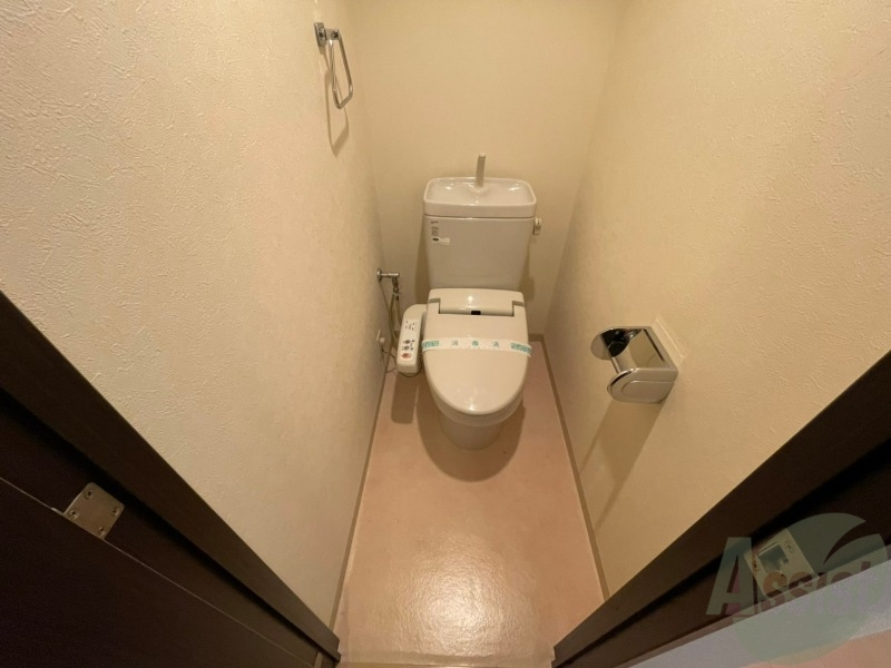 トイレ　こちらはトイレです。清潔感があり、安心して使用できます。