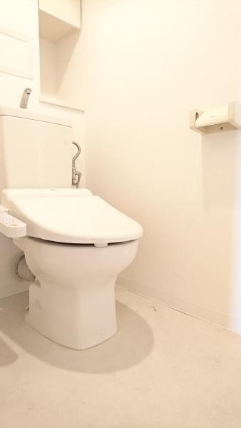 トイレ　ゆったりとした空間のトイレです