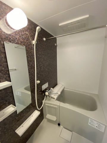 バス・シャワールーム　同施工会社施工物件の参考写真になります※現況優先