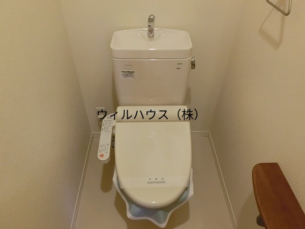 トイレ　ウォシュレット付きトイレ！