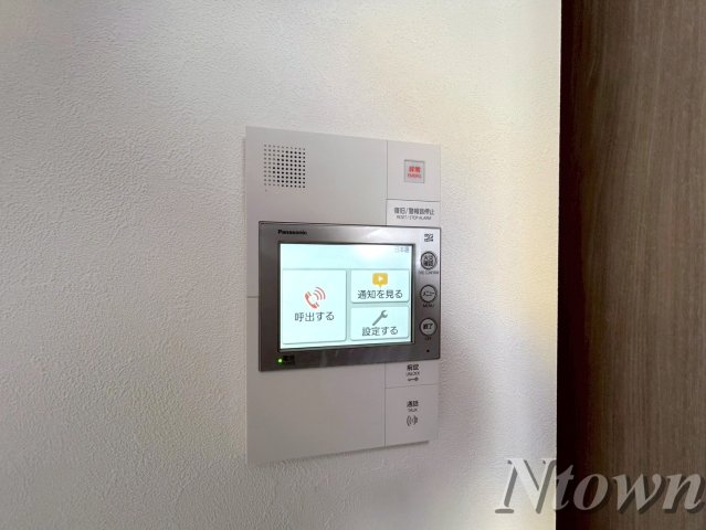 セキュリティ　モニター付きインターフォンです。