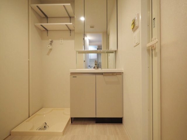 洗面設備　朝の身支度には欠かせない独立洗面化粧台