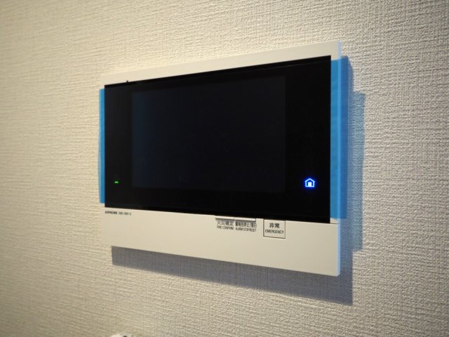 セキュリティ　モニター付きインターフォンです。