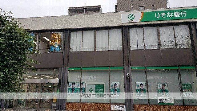 銀行　（株）りそな銀行／河辺支店（銀行）まで221m