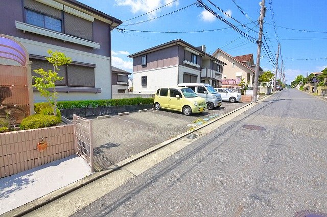 駐車場　駐車スペースもあります