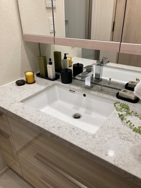 洗面設備　※写真は同タイプ住戸です。