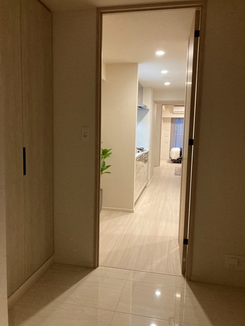 玄関　※写真は同タイプ住戸です。