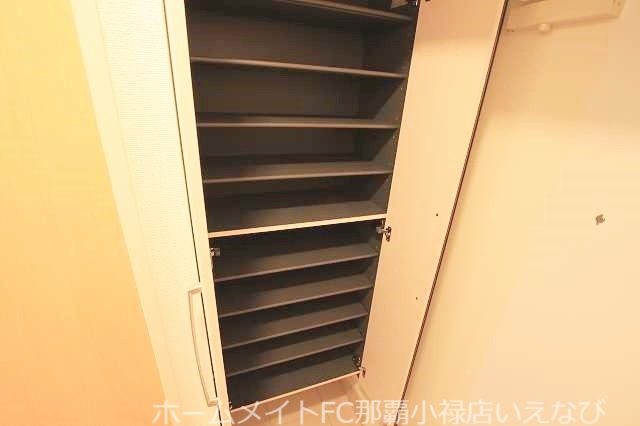 収納　※別部屋の室内写真となります。