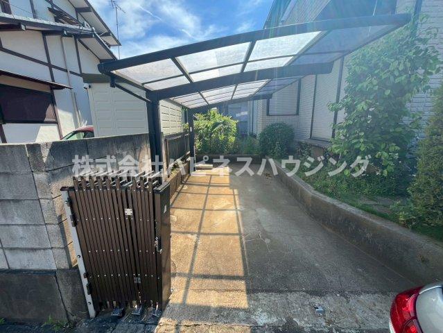 駐車場　サイズ要確認、試し入れ必須。