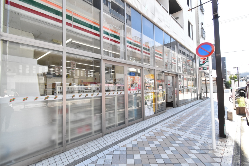 コンビニ　セブンイレブン横浜藤棚商店街店（コンビニ）まで143m
