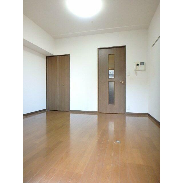 その他部屋・スペース　照明付の明るいよう洋室