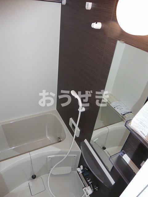 バス・シャワールーム　?