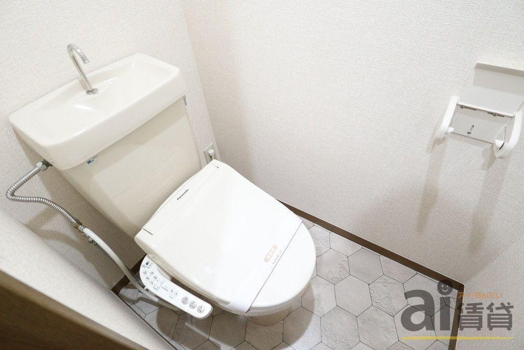 トイレ　※同仕様写真です