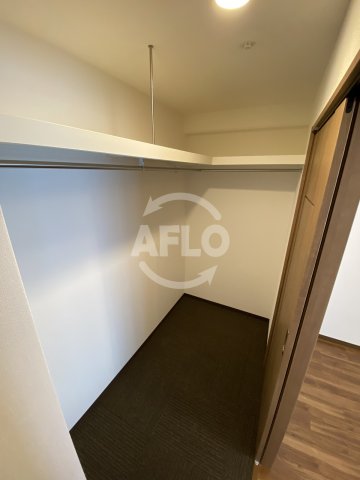 収納　ネットフローラ梅田北　ウォークインクローゼット