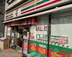 コンビニ　セブンイレブン 五本木店（コンビニ）まで180m