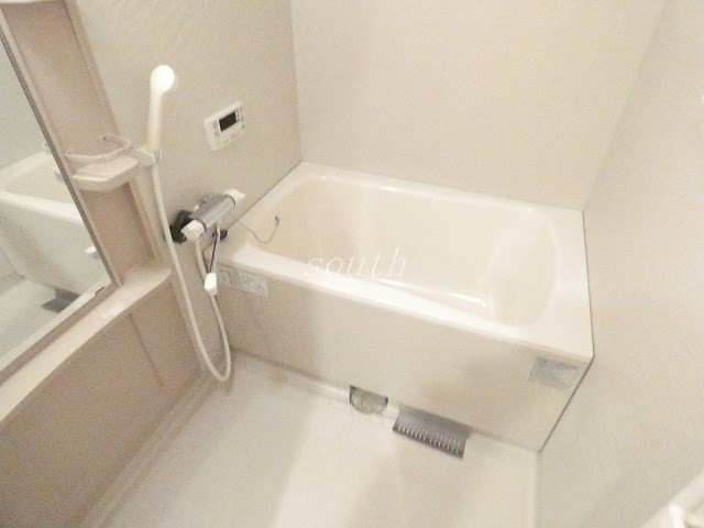 バス・シャワールーム　浴室乾燥機付きのお風呂