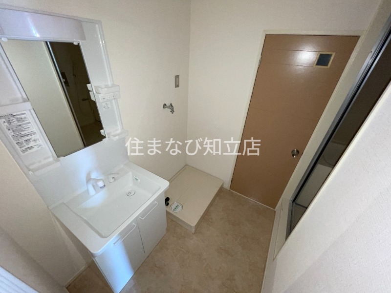 洗面設備　同型別部屋写真