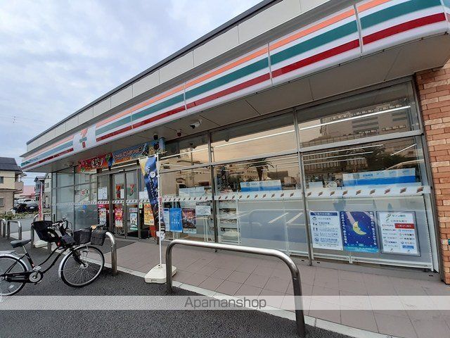 コンビニ　セブンイレブン様（コンビニ）まで613m