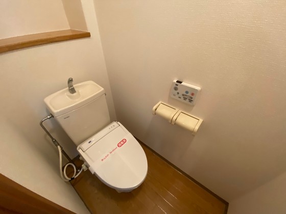 トイレ　※別部屋の写真です
