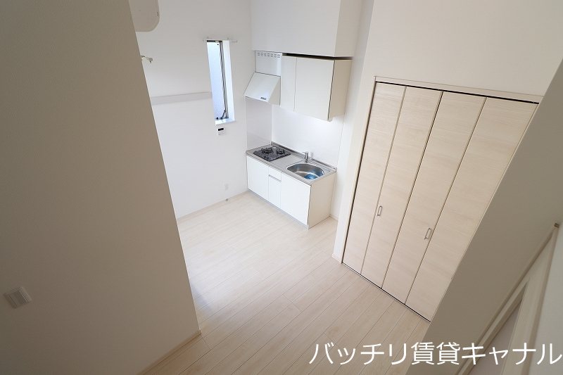 キッチン　画像は同型イメージの為、現況を優先いたします。