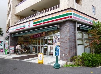 コンビニ　セブンイレブン世田谷等々力駅南店（コンビニ）まで496m