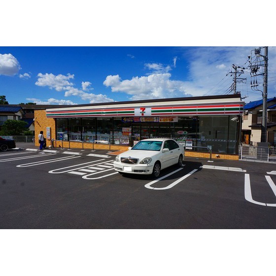 コンビニ　セブンイレブン桜木北２丁目店（コンビニ）まで300m